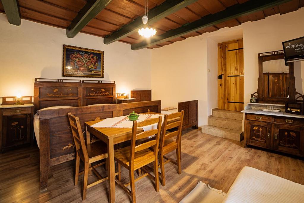 Penzion Stary Hostinec Banska Stiavnica Bagian luar foto