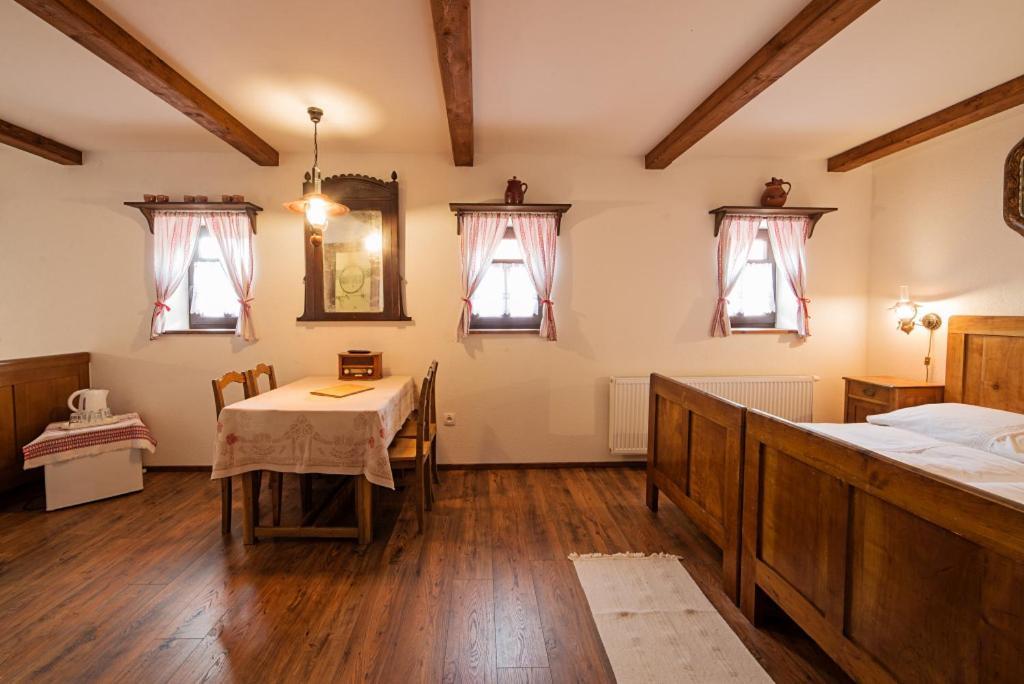 Penzion Stary Hostinec Banska Stiavnica Bagian luar foto