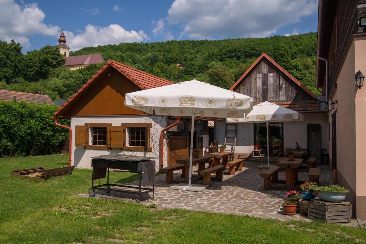 Penzion Stary Hostinec Banska Stiavnica Bagian luar foto